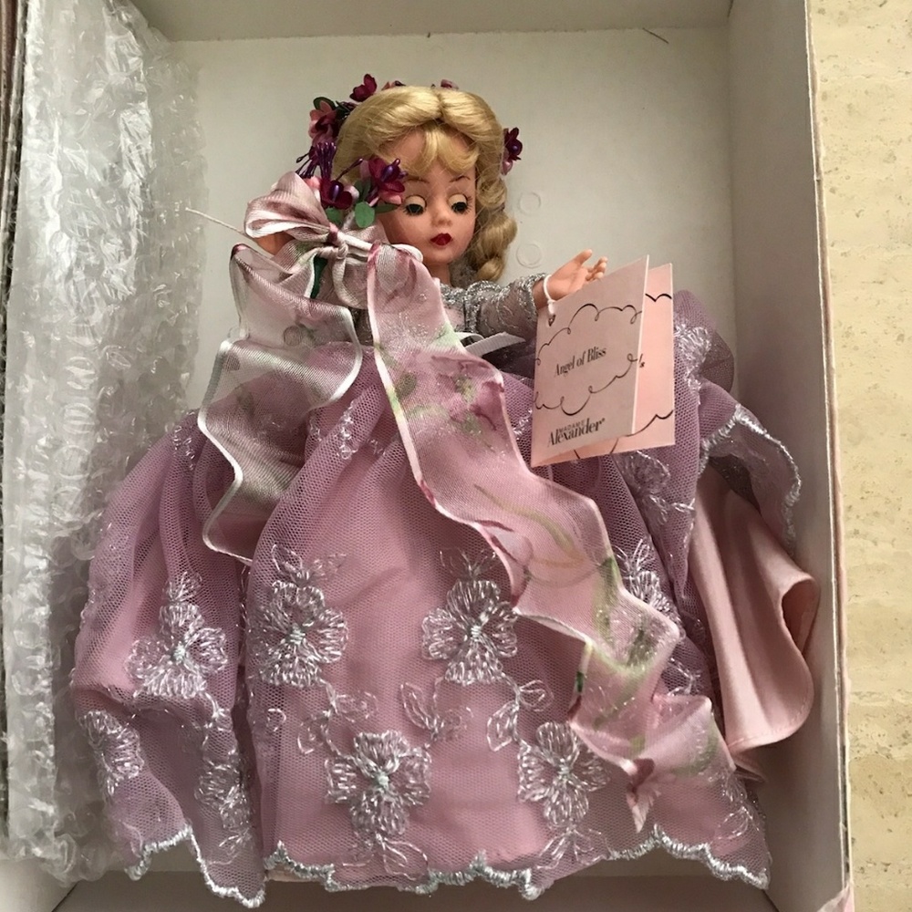 Madame Alexander vintage 'Angel of Bliss'